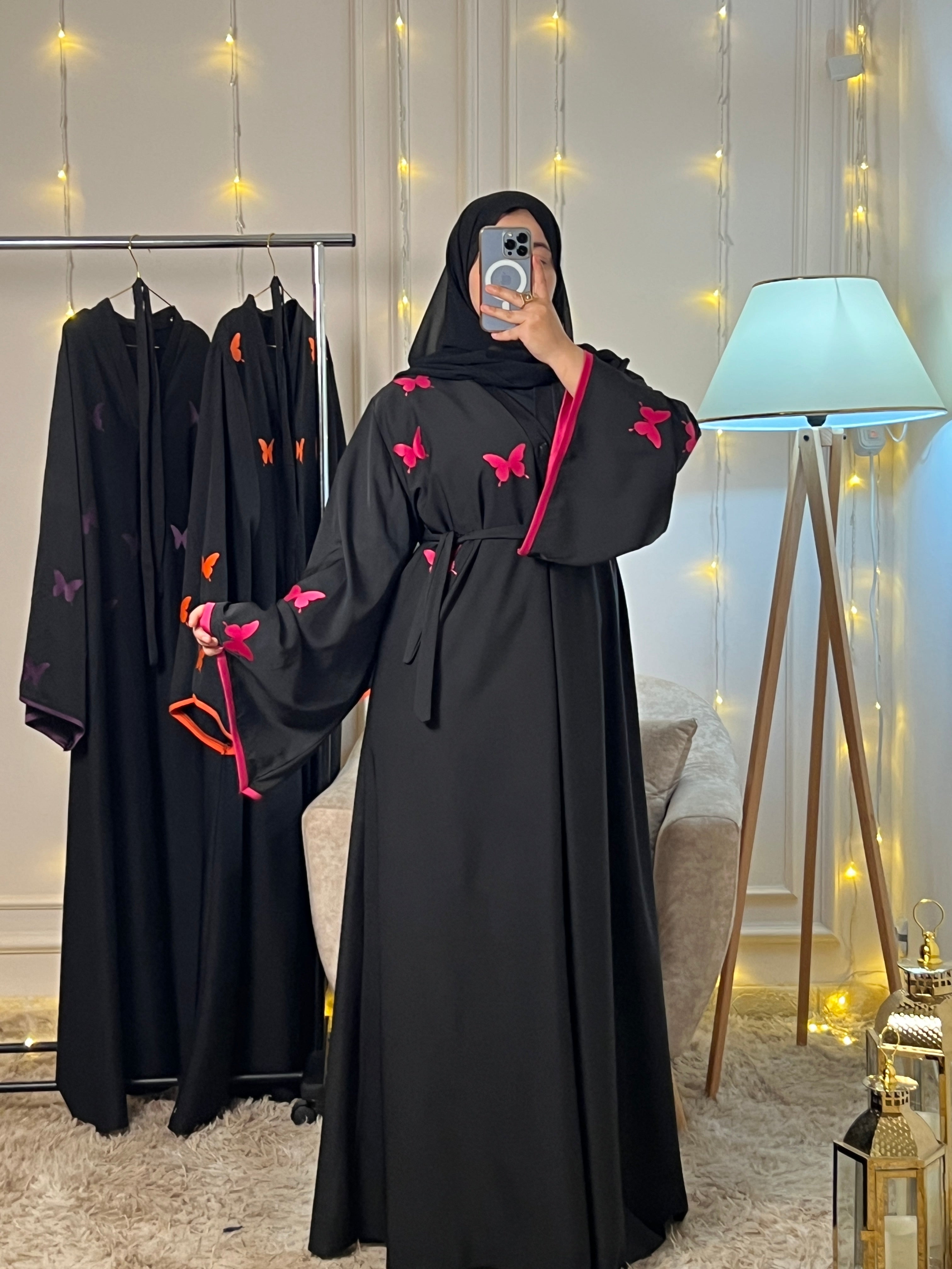 عباية الفراشة