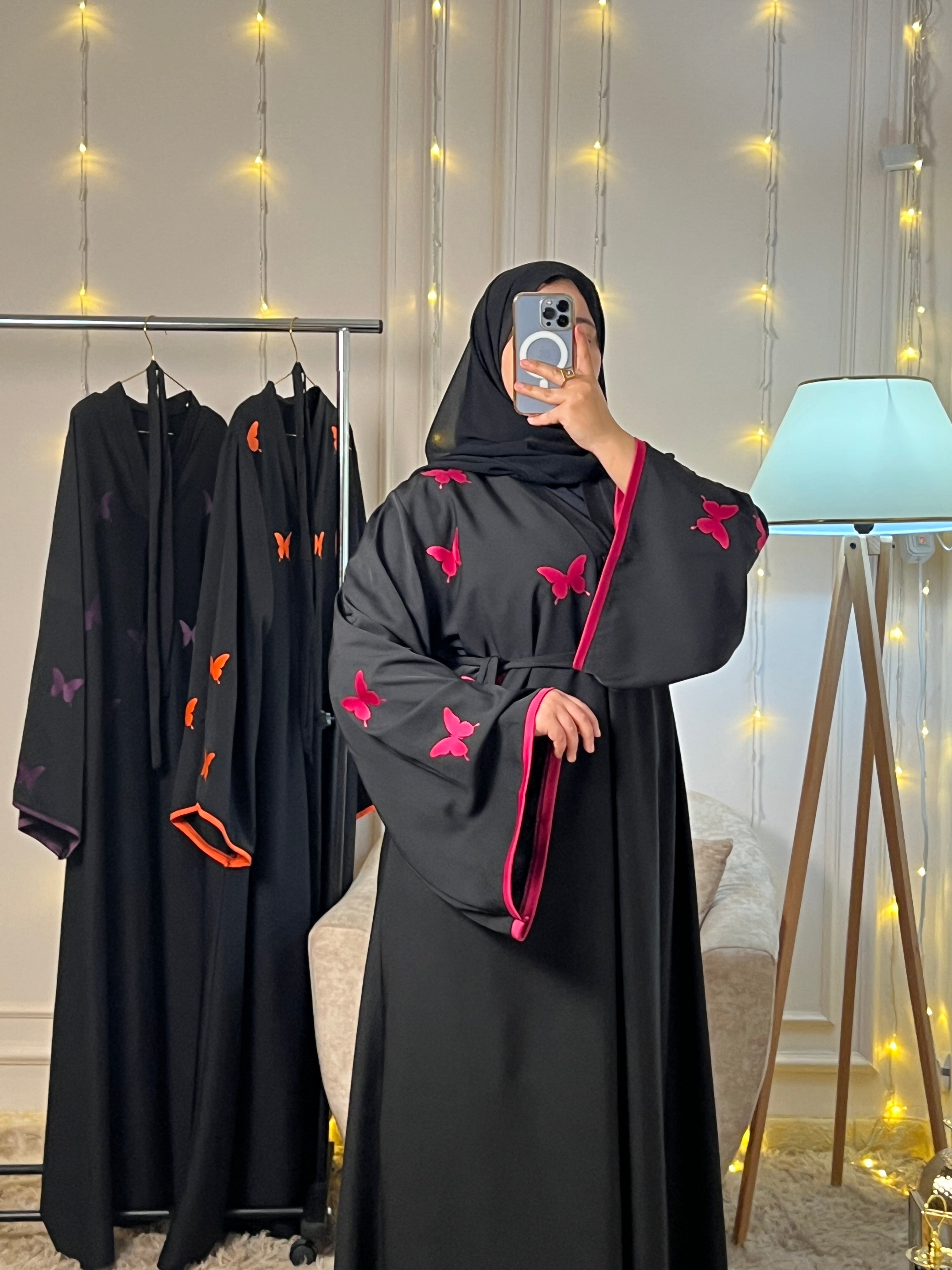 عباية الفراشة